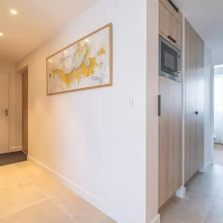 Le Luxe Au Pied De La Cathedrale Cours Langlet Apartment *